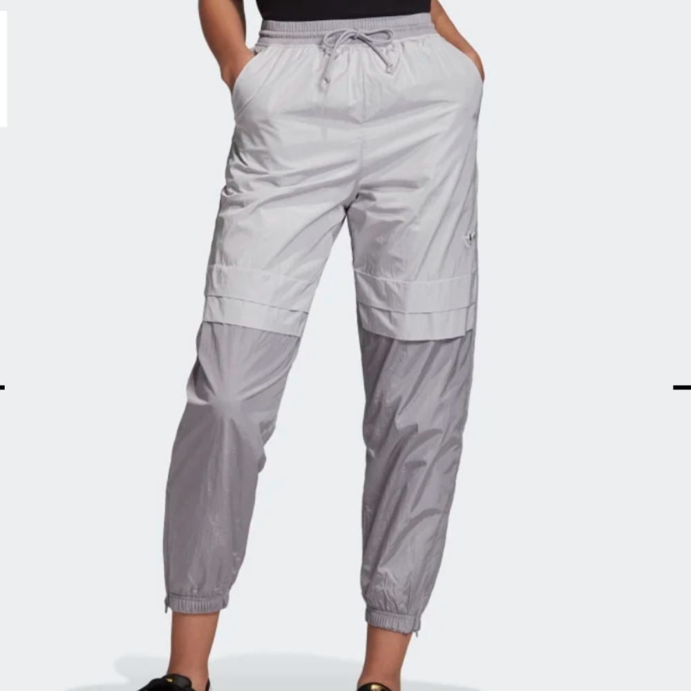 NWT size M Adidas wind pants